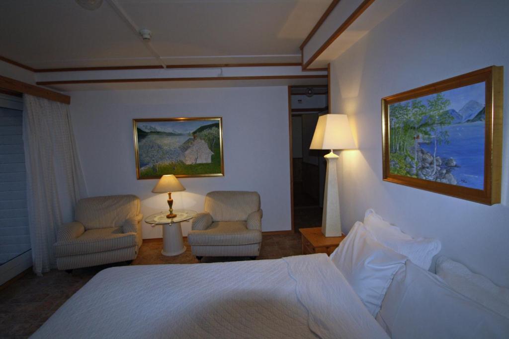 Sunde Fjord Hotel, Free And Easy Parking Solavagen الغرفة الصورة