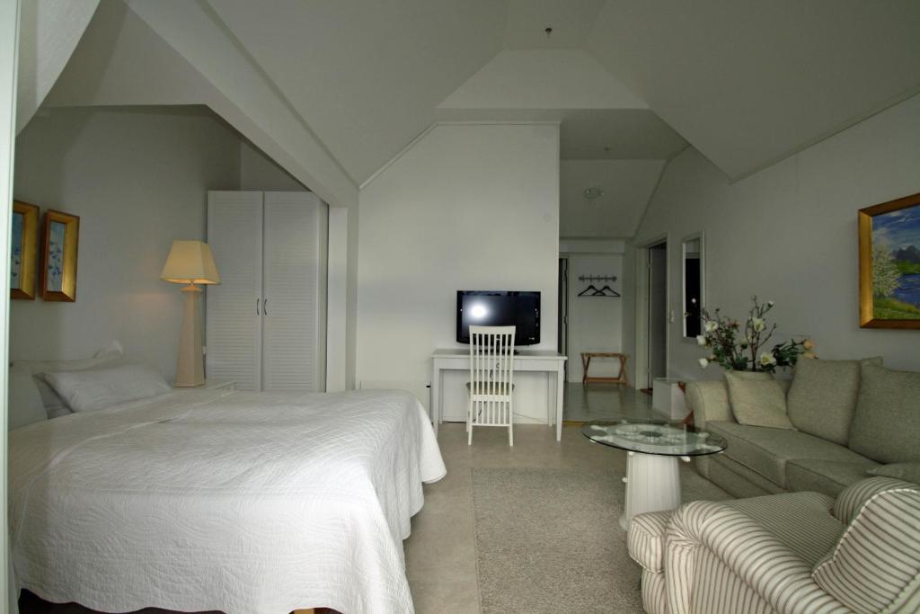Sunde Fjord Hotel, Free And Easy Parking Solavagen الغرفة الصورة